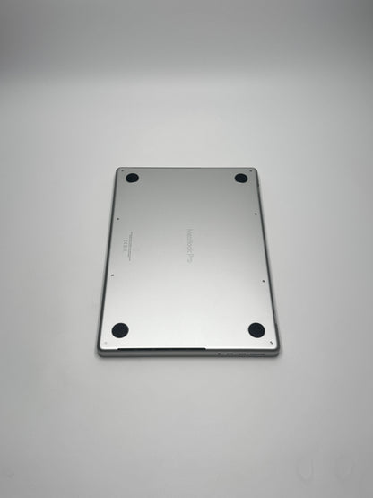 Apple MacBook Pro 14 Zoll | M3 | 2023 | 512 GB SSD | 8 GB RAM | Space Grau