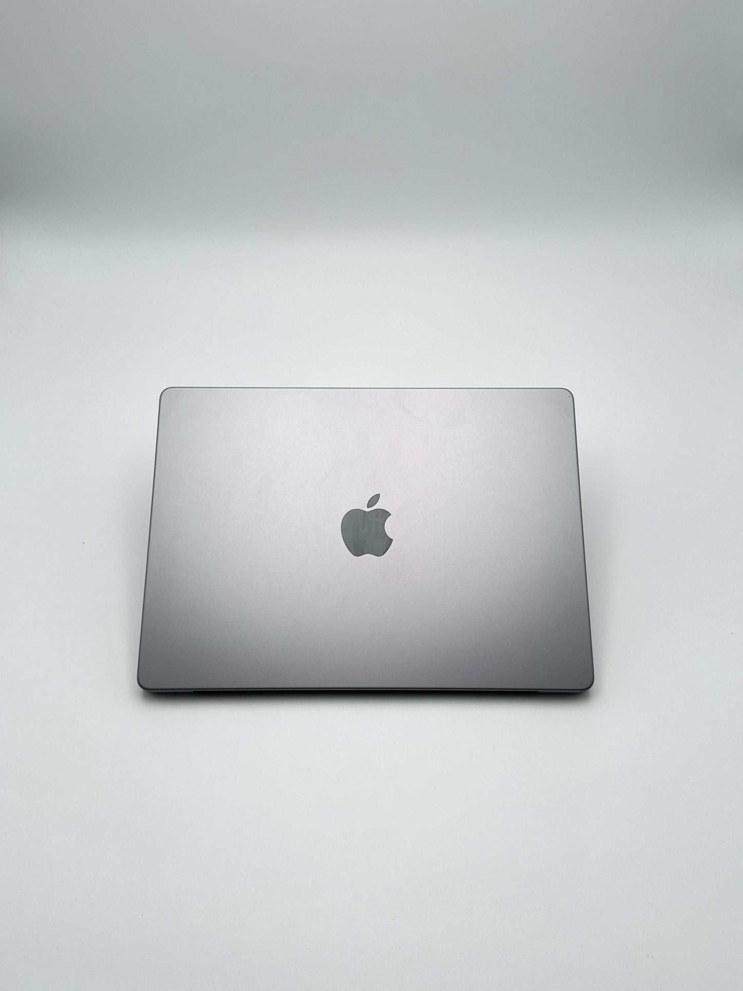 Apple MacBook Pro 14,2 Zoll | M2 Pro | 2023 | 512GB SSD | 16GB RAM | Space Grau D&S Resell GbR