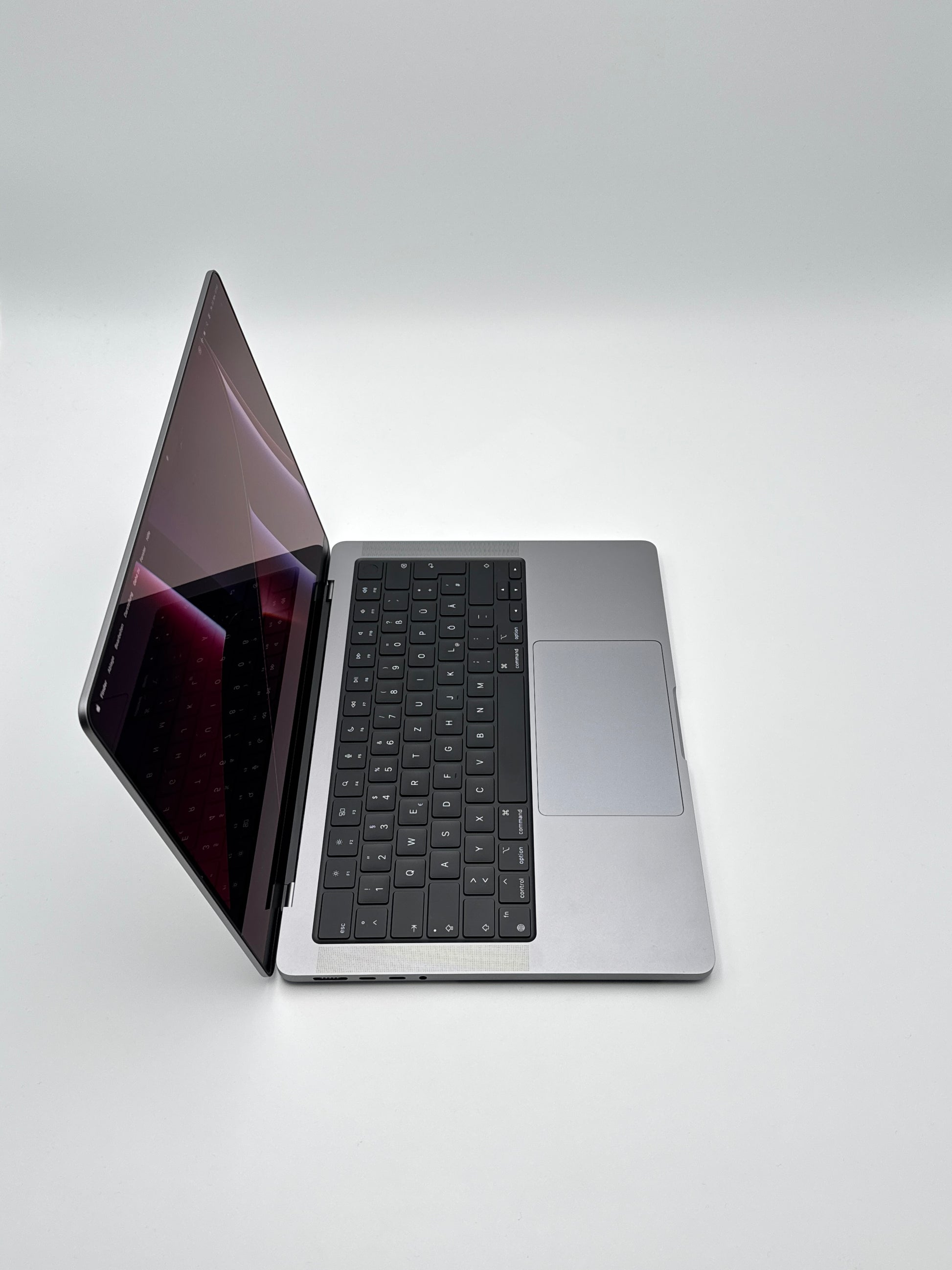 Apple MacBook Pro 14,2 Zoll | M2 Pro | 2023 | 512GB SSD | 16GB RAM | Space Grau D&S Resell GbR