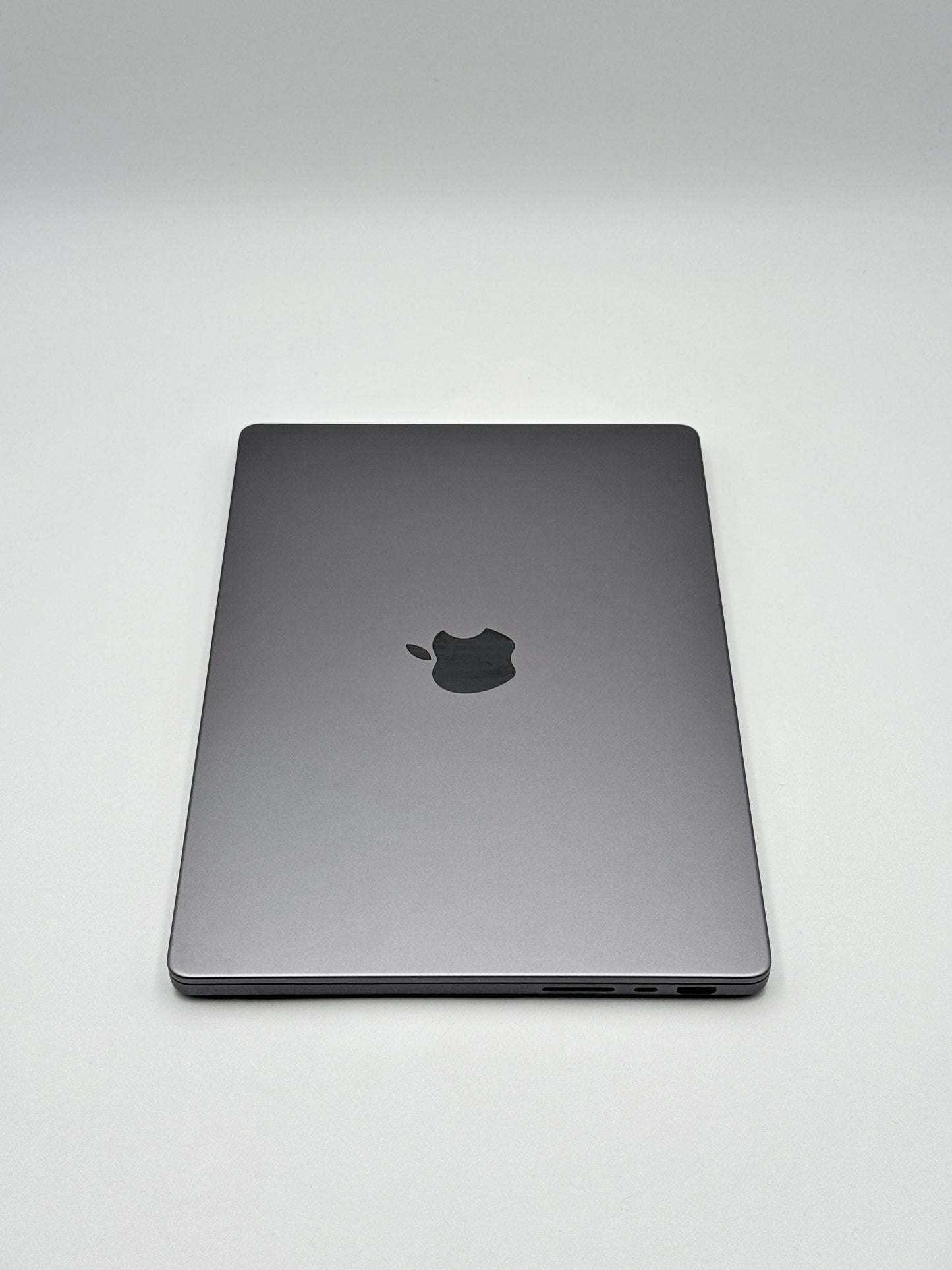 Apple MacBook Pro 14,2 Zoll | M2 Pro | 2023 | 512GB SSD | 16GB RAM | Space Grau D&S Resell GbR