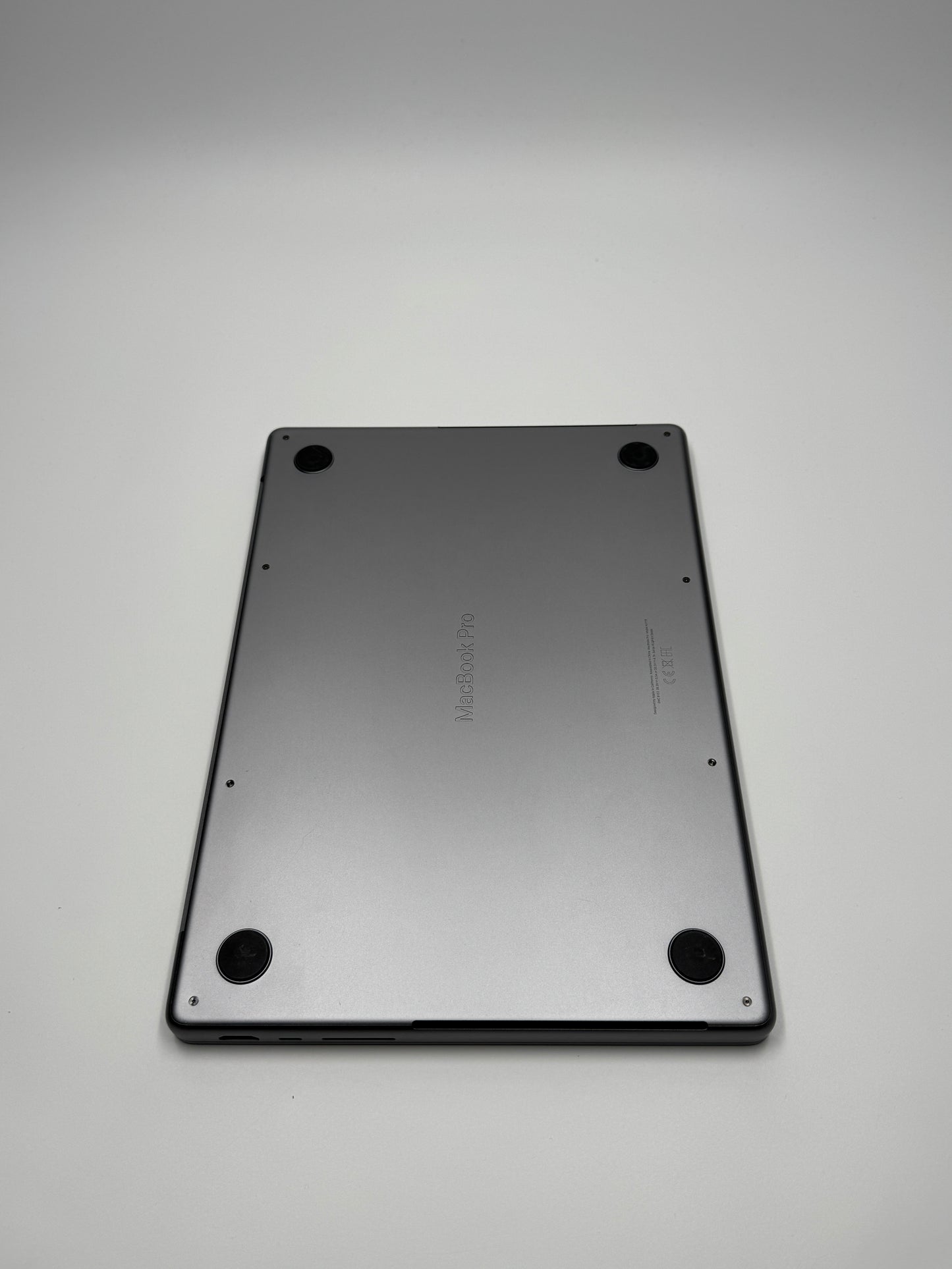 Apple MacBook Pro 14 Zoll | M2 Max | 2023 | 1 TB SSD | 64 GB RAM | Space Grau