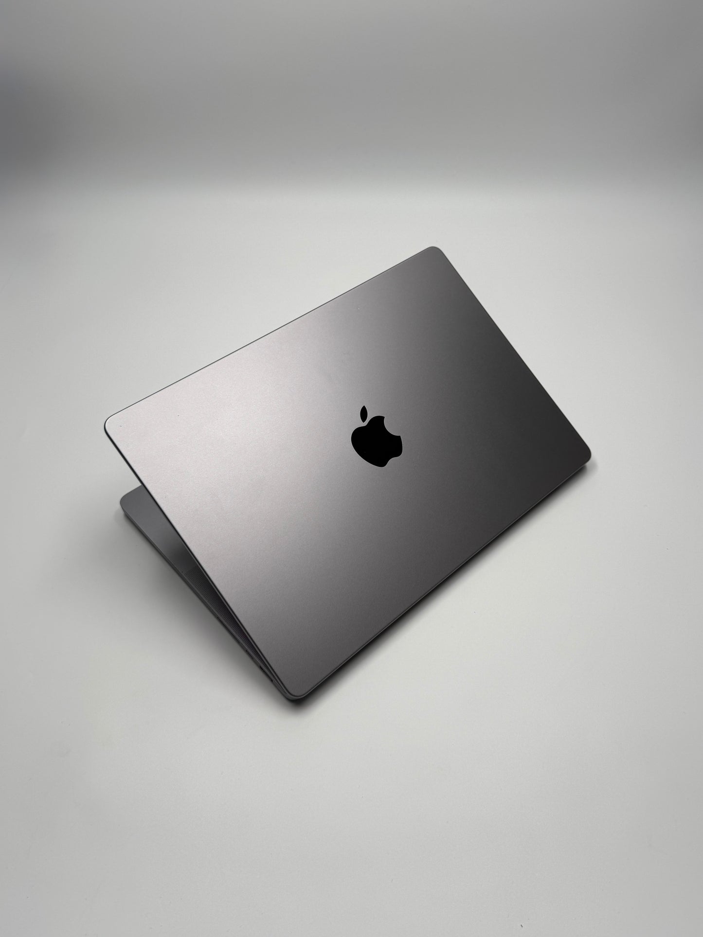 Apple MacBook Pro 14 Zoll | M2 Max | 2023 | 1 TB SSD | 64 GB RAM | Space Grau