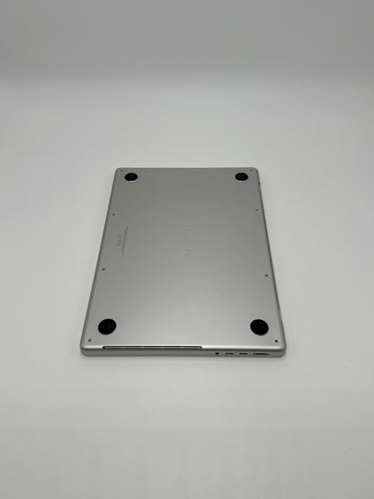 Apple MacBook Pro 14 Zoll | M3 Pro | 2023 | 1 TB SSD | 18 GB RAM | Silber