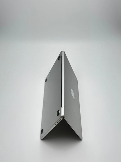 Apple MacBook Air 13,6 Zoll | M2 CPU | 2022 | 256 GB SSD | 8 GB RAM | Silber - D&S Resell GbR