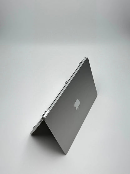 Apple MacBook Air 13,6 Zoll | M2 CPU | 2022 | 256 GB SSD | 8 GB RAM | Silber - D&S Resell GbR