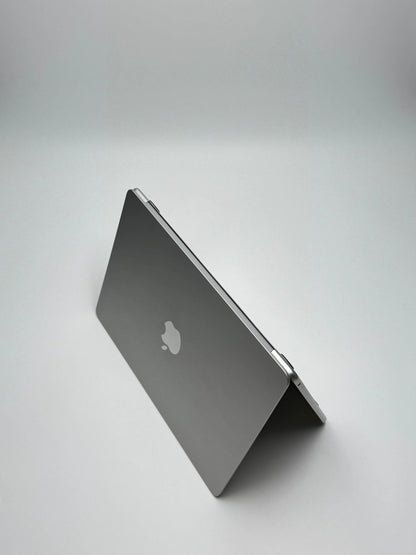 Apple MacBook Air 13,6 Zoll | M2 CPU | 2022 | 256 GB SSD | 8 GB RAM | Silber - D&S Resell GbR