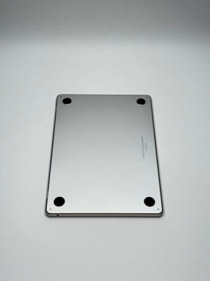 Apple MacBook Air 13,6 Zoll | M2 CPU | 2022 | 256 GB SSD | 8 GB RAM | Silber - D&S Resell GbR