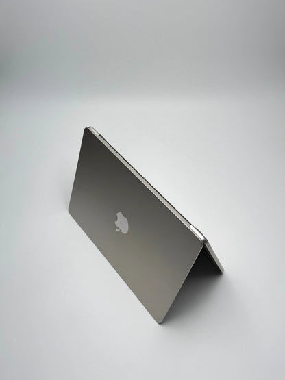 Apple MacBook Air 13,6 Zoll | M2 CPU | 2022 | 512 GB SSD | 8 GB RAM | Polarstern D&S Resell GbR