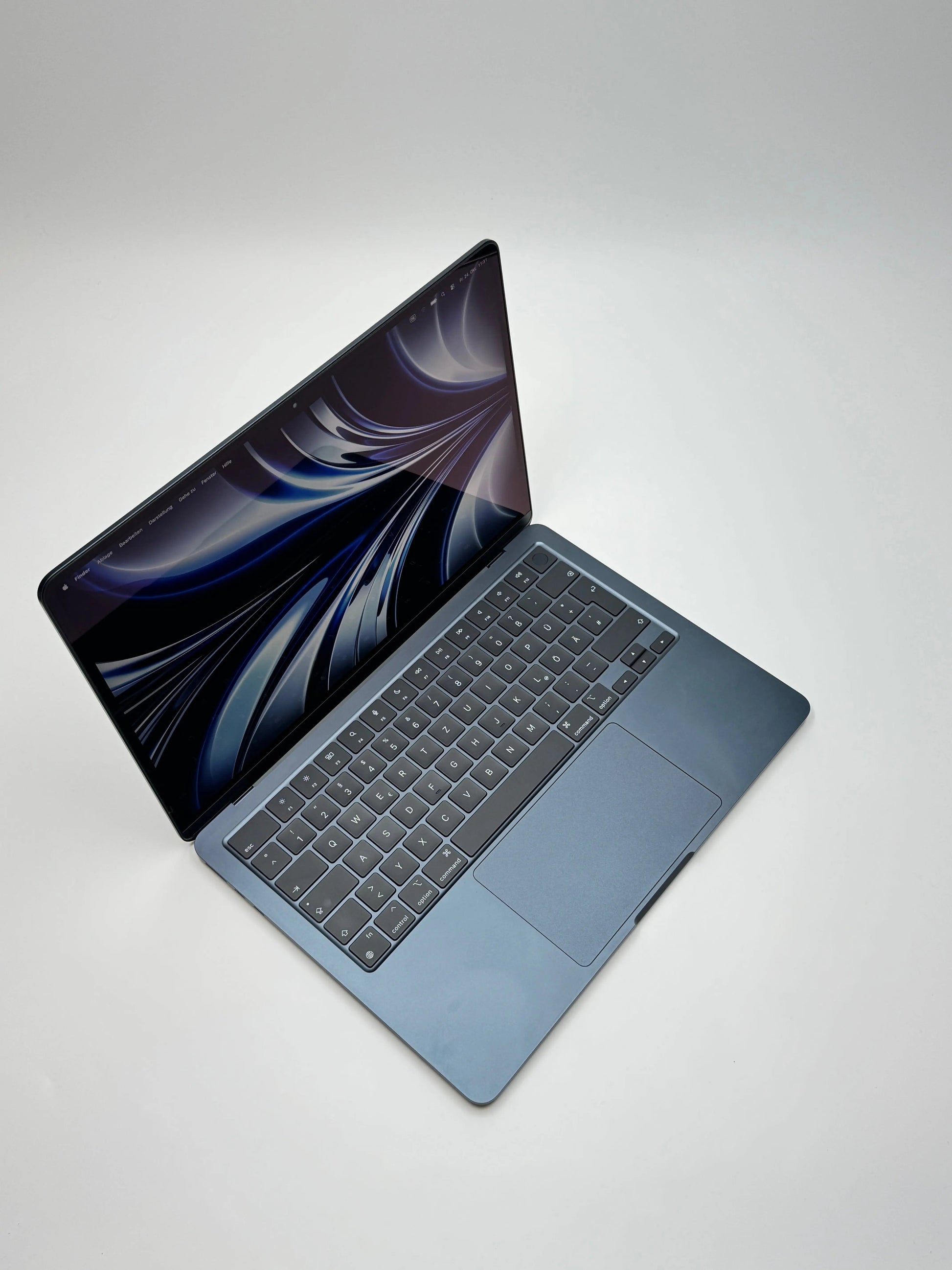 Apple MacBook Air 13,6 Zoll | M2 CPU | 2022 | 512 GB SSD | 8 GB RAM | Midnight D&S Resell GbR