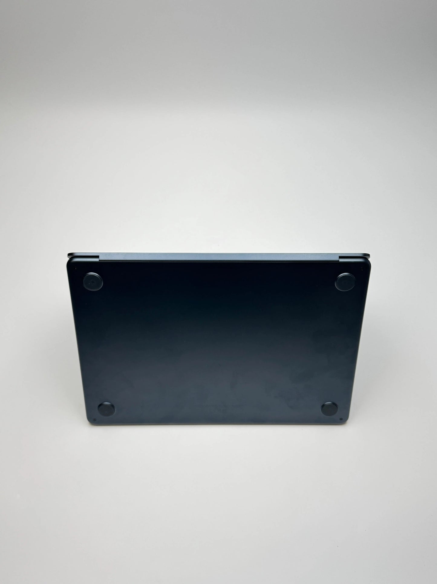 Apple MacBook Air 13,6 Zoll | M2 CPU | 2022 | 512 GB SSD | 8 GB RAM | Midnight D&S Resell GbR