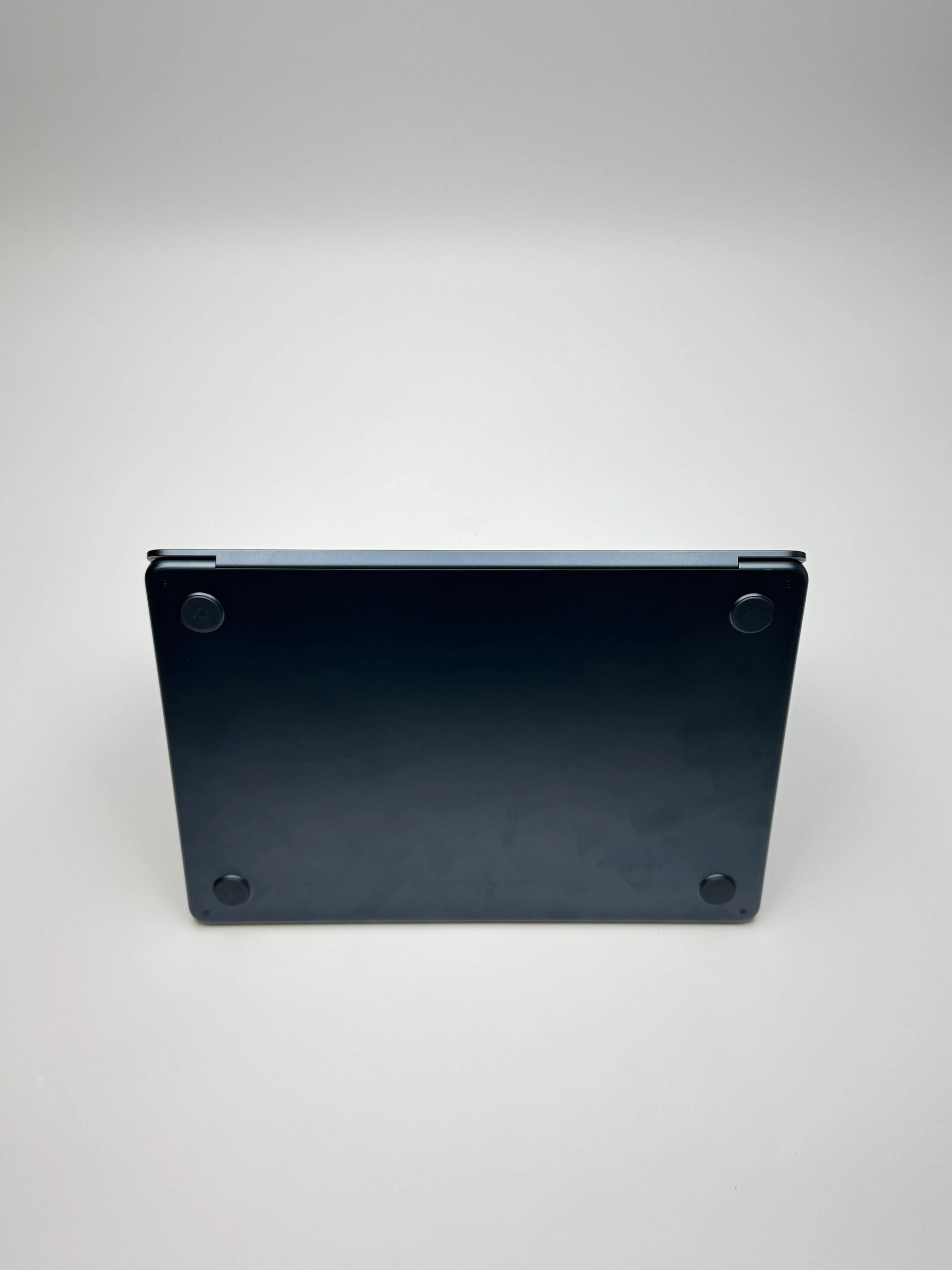 Apple MacBook Air 13,6 Zoll | M2 CPU | 2022 | 512 GB SSD | 8 GB RAM | Midnight D&S Resell GbR