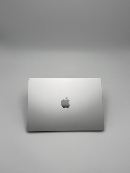 Apple MacBook Air 13,6 Zoll | M2 CPU | 2022 | 256 GB SSD | 8 GB RAM | Silber D&S Resell GbR