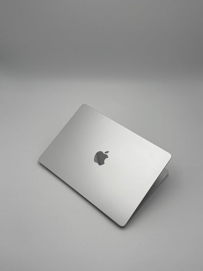 Apple MacBook Air 13,6 Zoll | M2 CPU | 2022 | 256 GB SSD | 8 GB RAM | Silber D&S Resell GbR