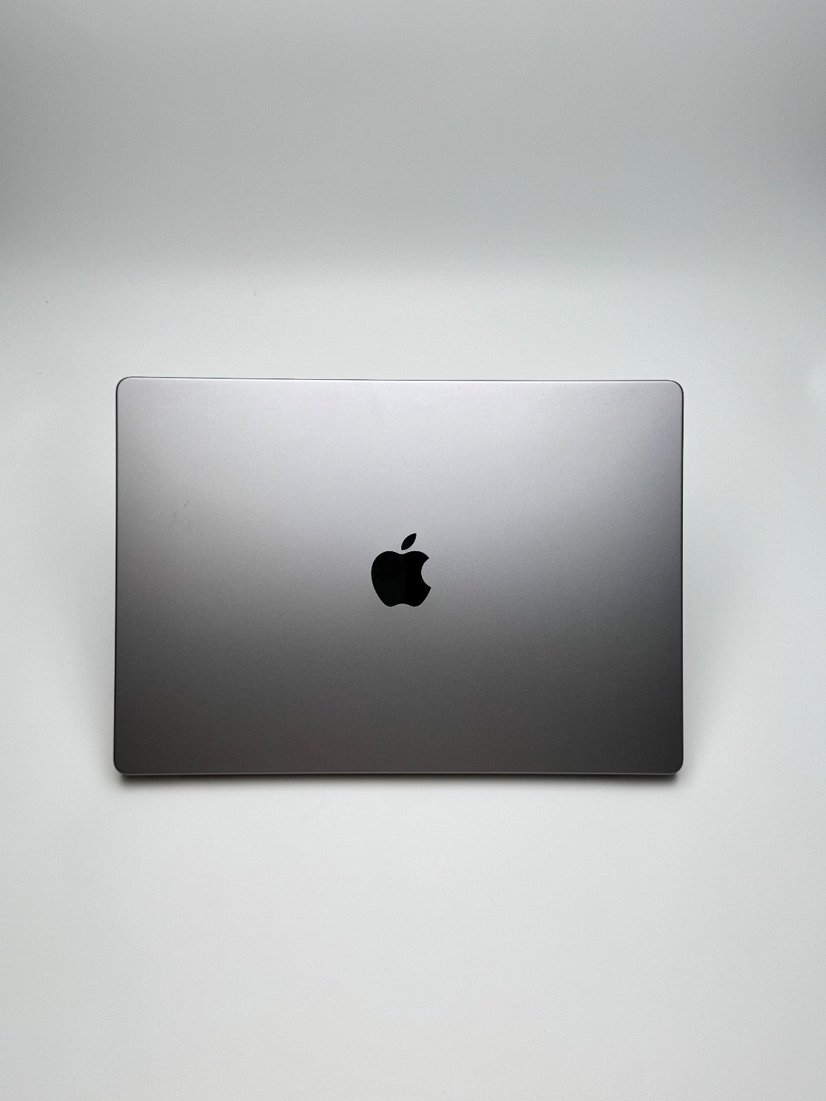 Apple MacBook Pro 16,2 Zoll | M1 Pro | 2021 | 512 GB SSD | 16 GB RAM | Space Grau