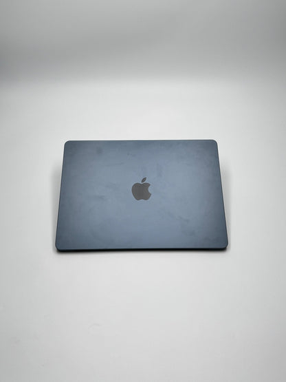 Apple MacBook Air 13,6 Zoll | M2 CPU | 2022 | 256 GB SSD | 8 GB RAM | Midnight