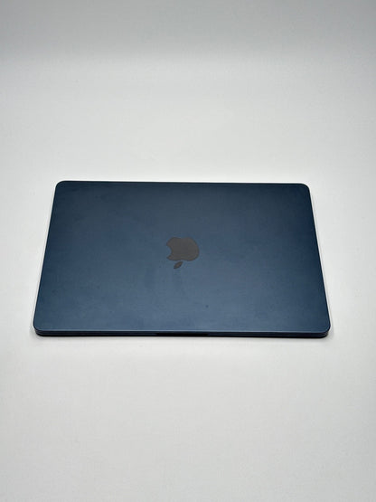 Apple MacBook Air 13,6 Zoll | M2 CPU | 2022 | 256 GB SSD | 8 GB RAM | Midnight